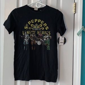 nwt | junk food beatles shirt